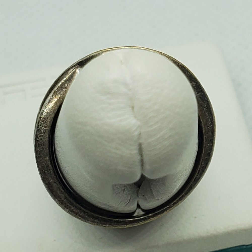 Premier Designs Silver & Gold Colored Ring (8) - Picture 4 of 6